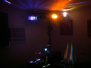 DJ Ashley Keswick Pic 3 - House Gig