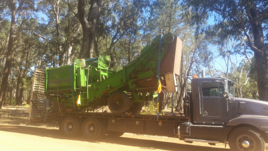 Perth Transport & Haulage Pic 1 - Farming Machinery Transport