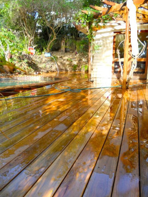 Mint Homes & Renovations Pic 3 - Decking