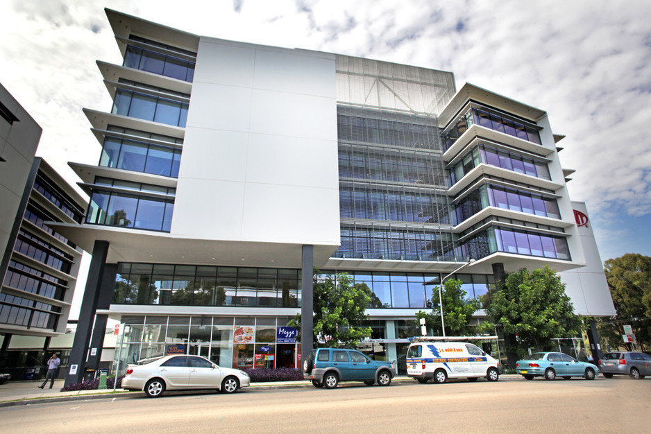 Regus Pic 1 - Building Front