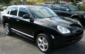 DeluxCar Pic 4 - Happy Porsche cayenne Customer