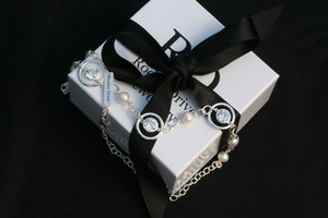 Rodeo Drive Jewellery Pic 3 - designer rodeo drive packaging