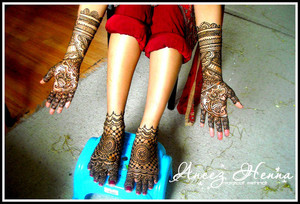 Aneez Henna Pic 4