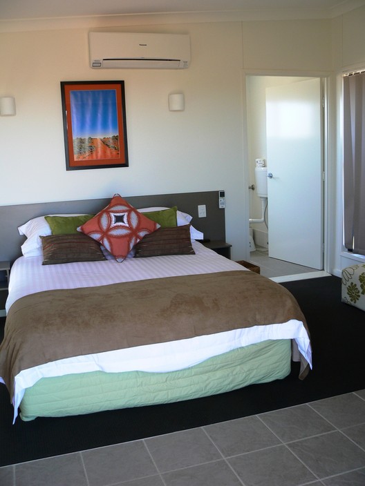 Cunnamulla Cabins Pic 1 - Motel Style Accommodation