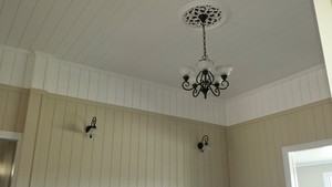 D & D Hinton Painting Services Pic 3 - Classic Queenslanders Interior