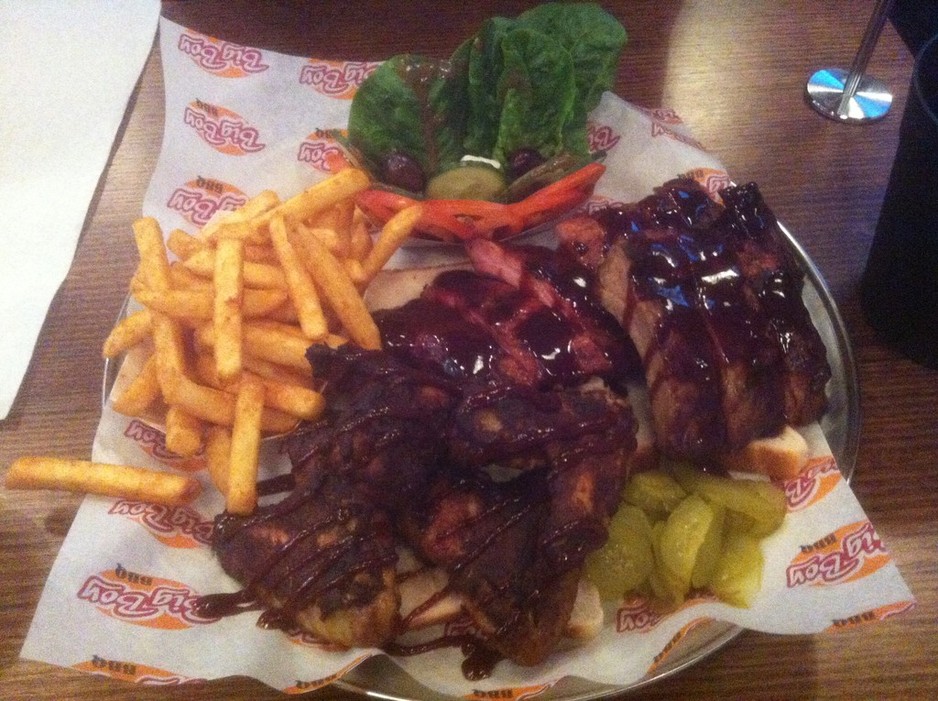 Big Boy BBQ Pic 1 - Ribs wings chips