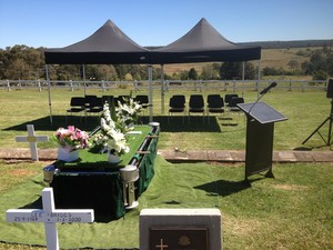 PSA Grave Digging Pic 4 - Our standard burial setup