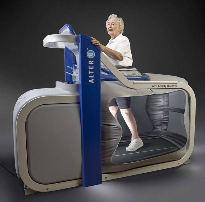 Aurora Active Pic 1 - Dorothy on the AlterG AntiGravity Treadmill