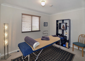 Why Knot Massage - Remedial and Sports Massage Pic 5 - The treatment room