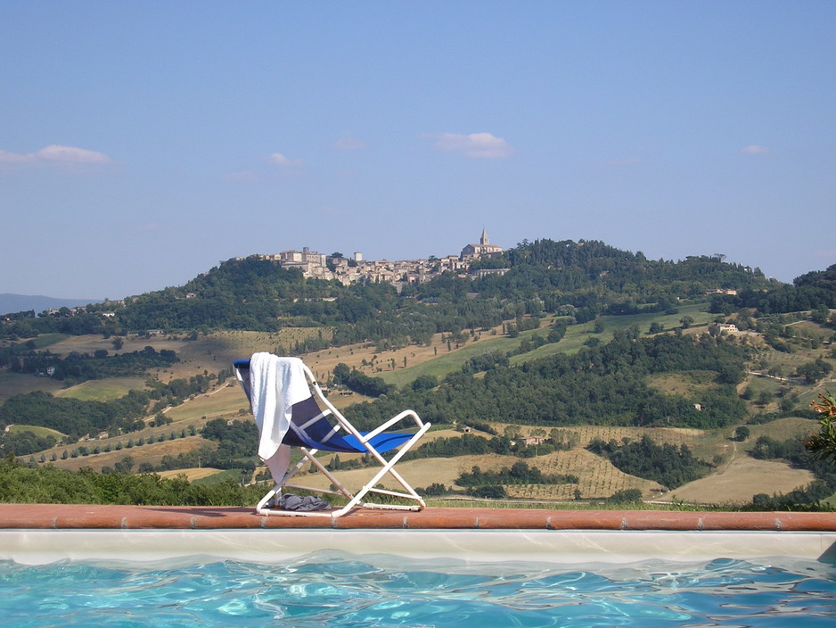 Holidays Beckon Pic 1 - Todi Italy