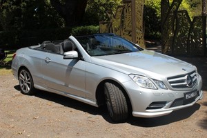 Brilliant Benz Chauffeur Hire Pic 5