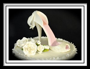 JR Cake Designs Pic 5 - Wedding Shoe Cake