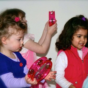 Miss Sparkle Children's Party's & Entertainment Pic 2 - Adding a touch of musical instruments for the kids