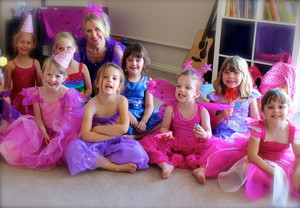 Miss Sparkle Children's Party's & Entertainment Pic 5 - Princess Party with Miss Sparkle Celebrating 6yrs