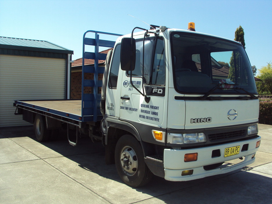 Maitland Transport Pic 1 - 6 ton load capacity