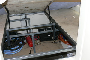 E.S.P. Auto Services Pic 2 - Under bed struts supplied repaired or NEW UNITS fitted