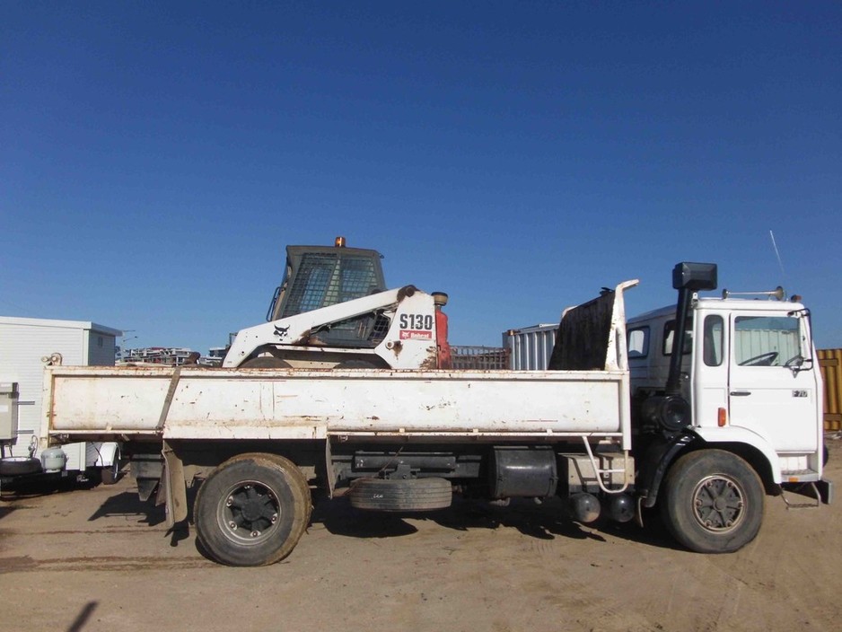 Legends BobCat Hire GoldCoast Pic 2