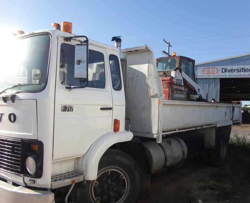 Legends BobCat Hire GoldCoast Pic 1