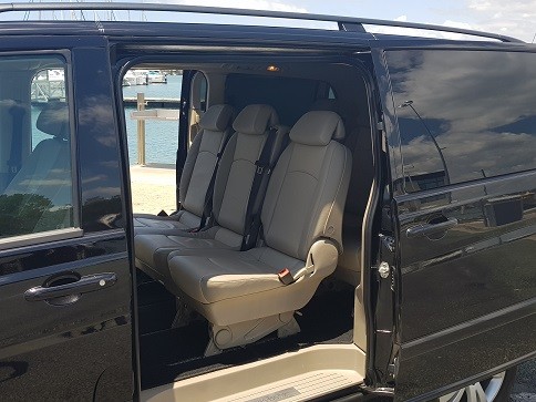 Platinum Airport Transfers Pic 1 - Mercedes Viano 8 seater