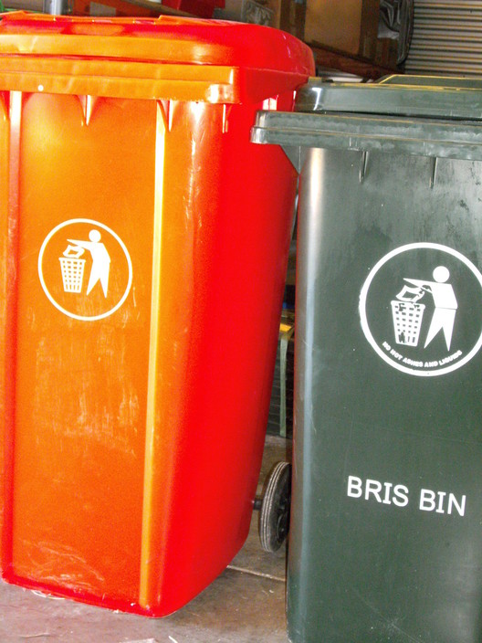 Bris-Bins Pic 1 - squat bins 230L volume