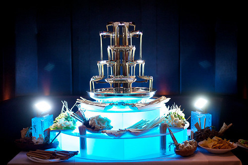 Angel Ice Sculptures Pic 1 - Full Set Up of The Gold Package