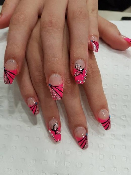 Sunny Nails Pic 1 - Full set acrylicsnsgel services Manipedi services Custom Nail art designs