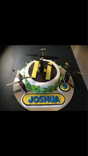 EXCLUSIVE CAKES Pic 2 - HELICOPTER PAD