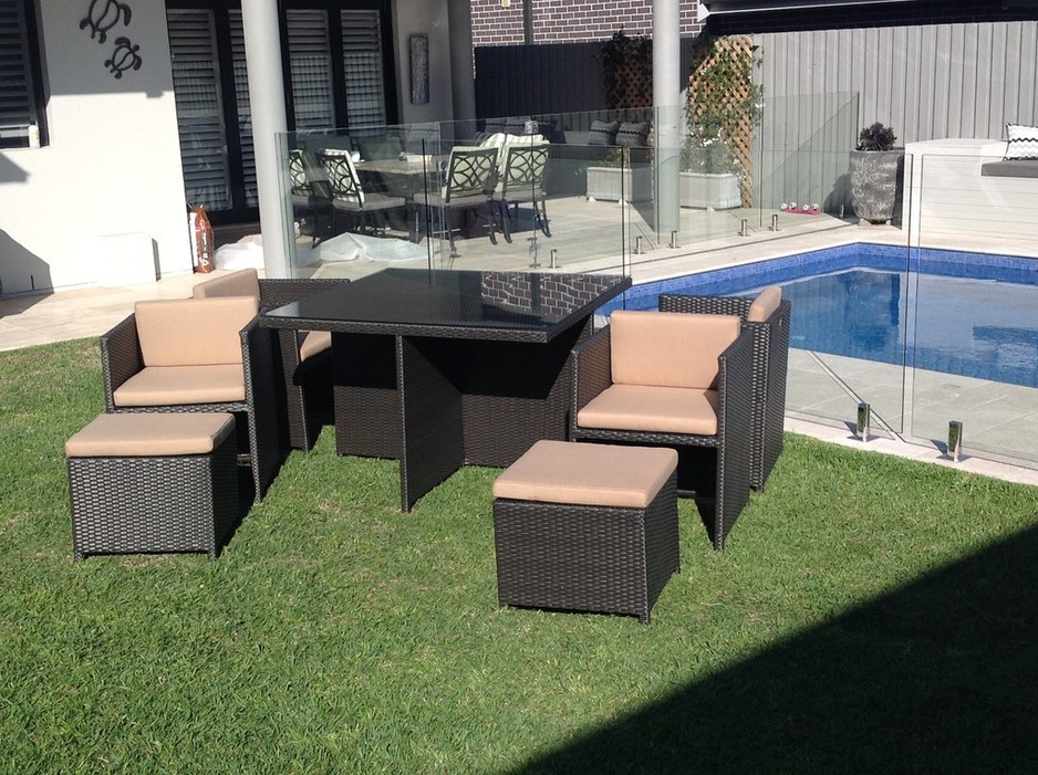 Rattan World Pic 1 - Isle Outdoor Dining Set