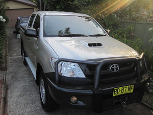 WWW.CENTRALCOASTCARS.COM.AU Pic 5 - toyota hilux 2010 104kms 26 no offers