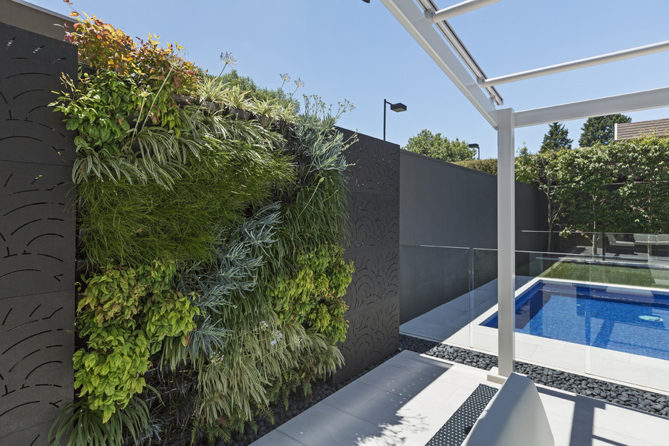 Modula' Greenwalls Pic 1