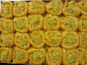 BB's Turkish cuisine Pic 2 - BBs mouth watering made fresh in store baklava