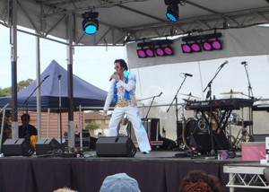 ELVIS Impersonators Pic 2 - Pete Memphis