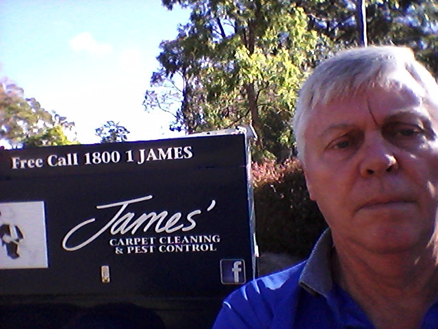 James' Carpet Cleaning & Pest Control Winmalee - Springwood Pic 1 - A selfie is a serious business for a serious carpet cleaner