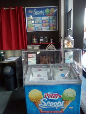 Glow Car Wash & Cafe Bexley Pic 3 - Gelato while you wait