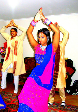 Aaja Nachle Bollywood Dance Company Pic 3