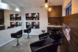 Hair Studio 16 Pic 3