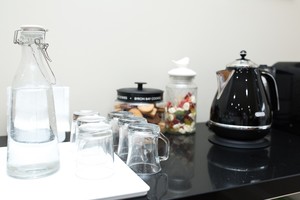 Dr Anju Agarwal Pic 3 - Tea and Coffee station in waiting room