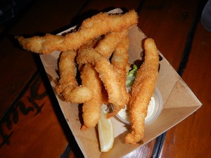 Eat Street Markets Pic 4 - super fresh panko crumbed calamari 12