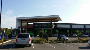 Woolworths Pic 3 - Lake Munmorah shopping complex with Woolworths