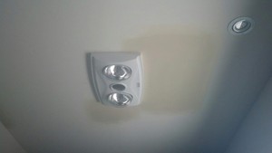 Crack'n'Patch Pic 2 - Bathroom ceiling AFTER