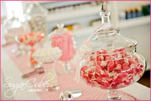 SugarCube Lolly Buffets Pic 3 - Beachside Rose Wedding Lolly Buffet