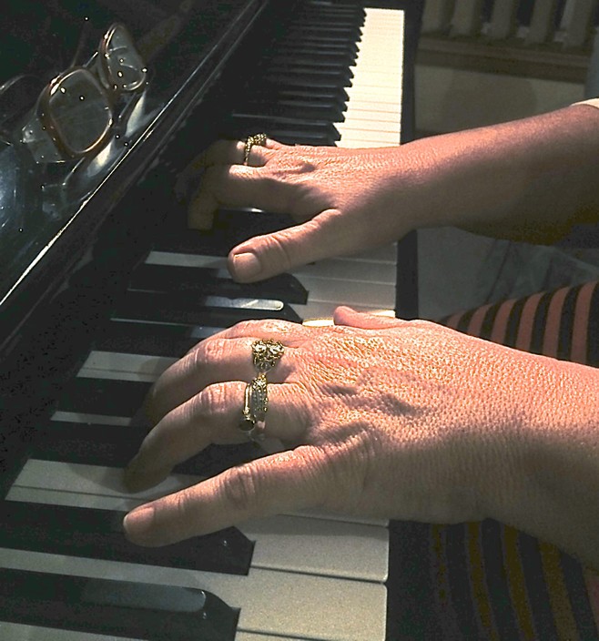 Elizabeth Gaikwad Piano Studio Pic 2