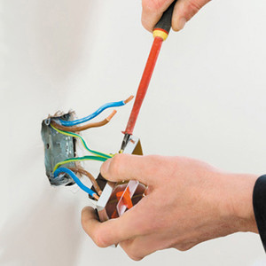 Bruce Kennard & Co Pty Ltd Pic 4 - Call me to check your wiring