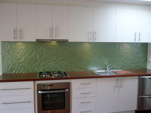 Point Cook Glass Pic 2 - GLASS SPLASHBACK GREEN