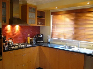 Point Cook Glass Pic 3 - GLASS SPLASHBACKS