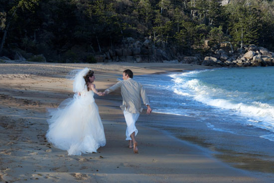 Magnetic Island Celebrant - David Crusty Herron Pic 1 - Newlywed at Arthur Bay Magnetic Island Queensland