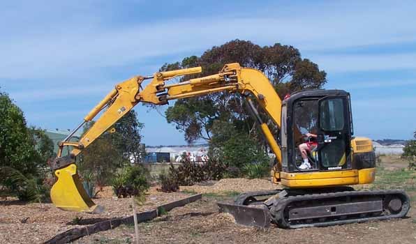 Irwin's Inc bobcat, excavator & truck-trailer hire Geelong Pic 1 - Irwins Inc excavator hire Geelong