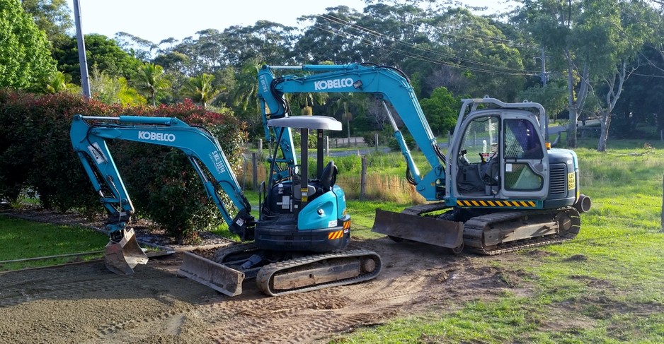 Innes Earth Pic 1 - 8 tonne and 35 tonne excavators