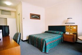 Parkside Hotel & Motel Pic 1 - Country Comfort Adelaide South Australia