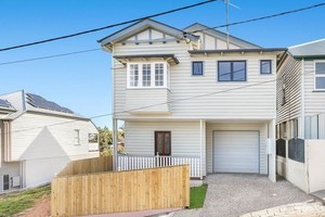 ACR Painting & Decorating Pic 2 - A beautiful renovation completed in Petrie Terrace